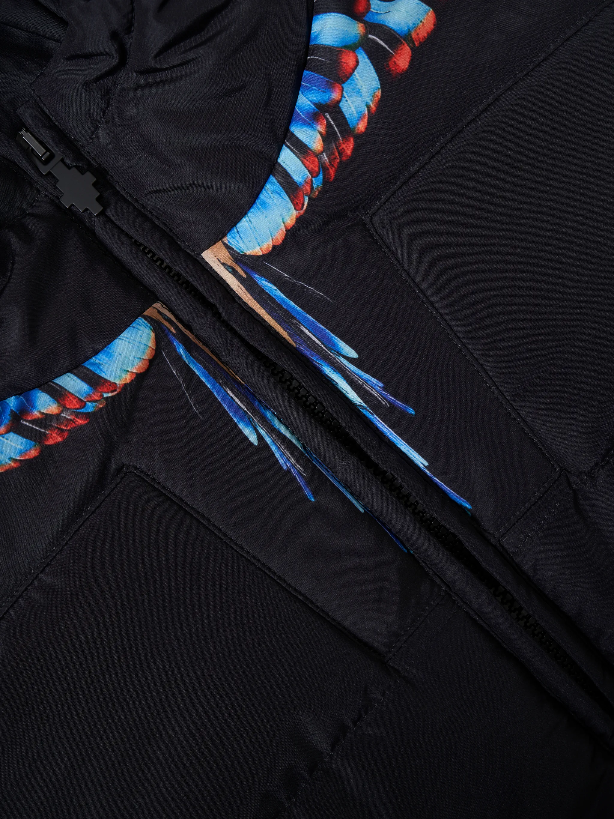 Black wings-print hooded jacket from Marcelo Burlon Kids featuring wings print, classic hood, front zip fastening and long sleeves.