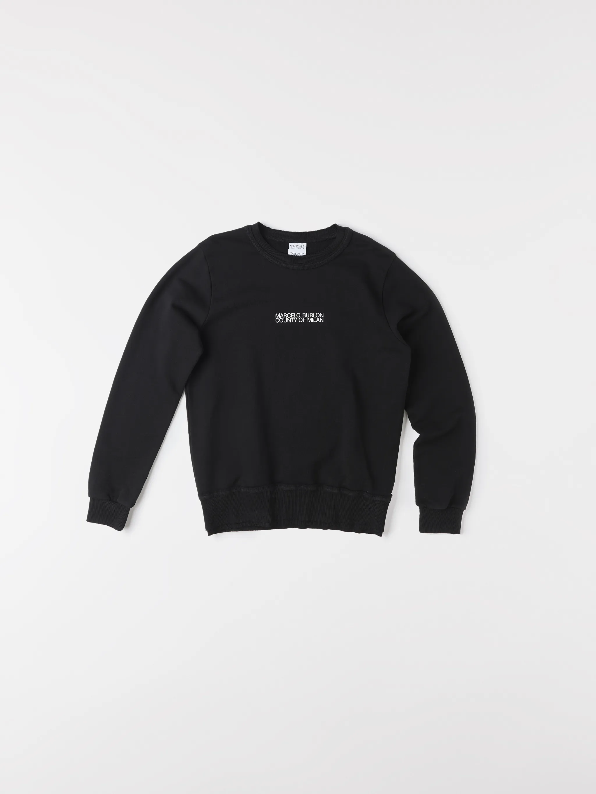 Black cotton Multi Faces crew-neck sweatshirt from Marcelo Burlon County of Milan featuring logo print at the chest, graphic print to the rear, crew neck, long raglan sleeves and straight hem.