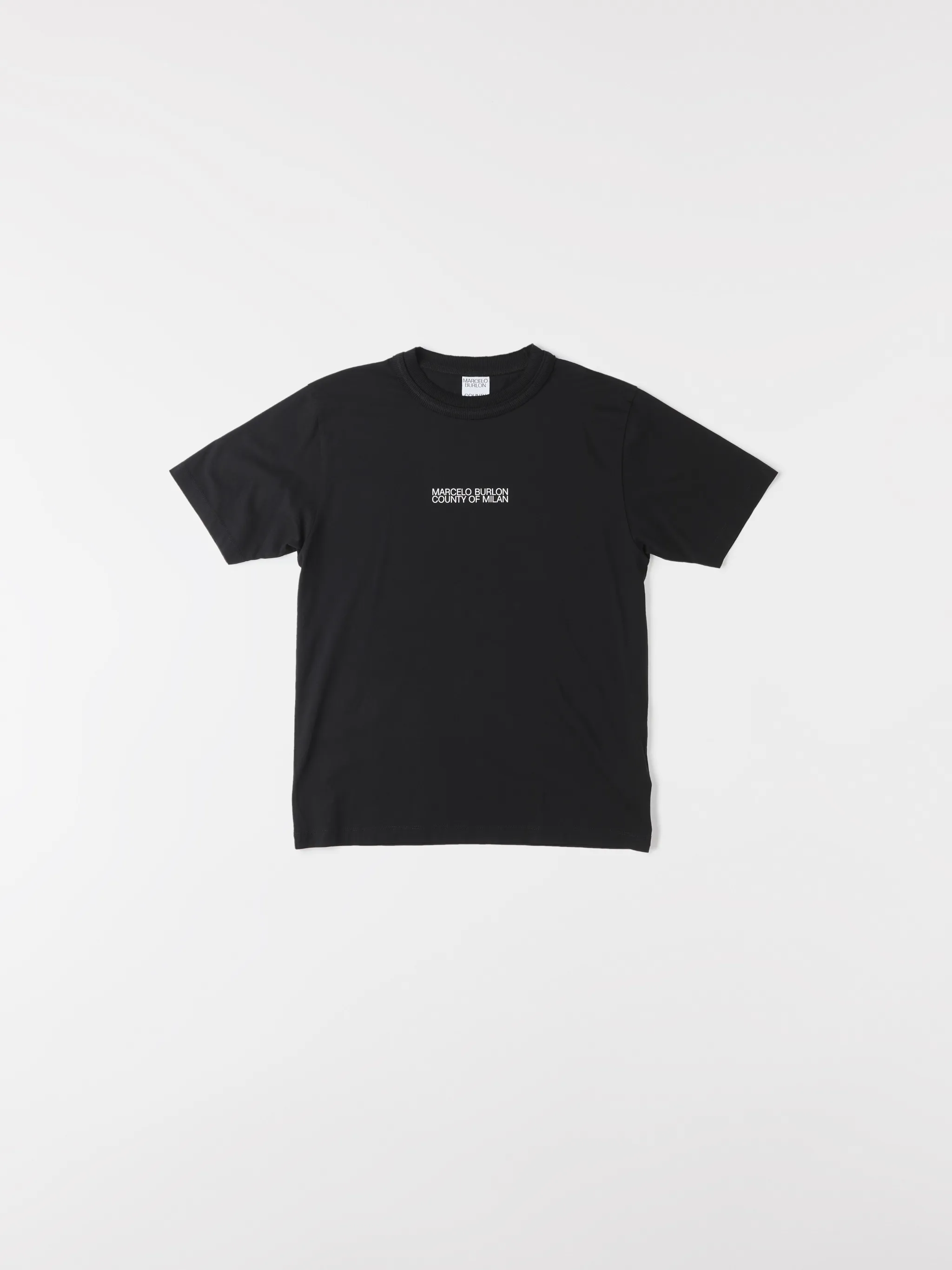 Black cotton Faces crew-neck T-shirt from Marcelo Burlon County of Milan featuring logo print to the front, graphic print to the rear, crew neck, short sleeves and straight hem.