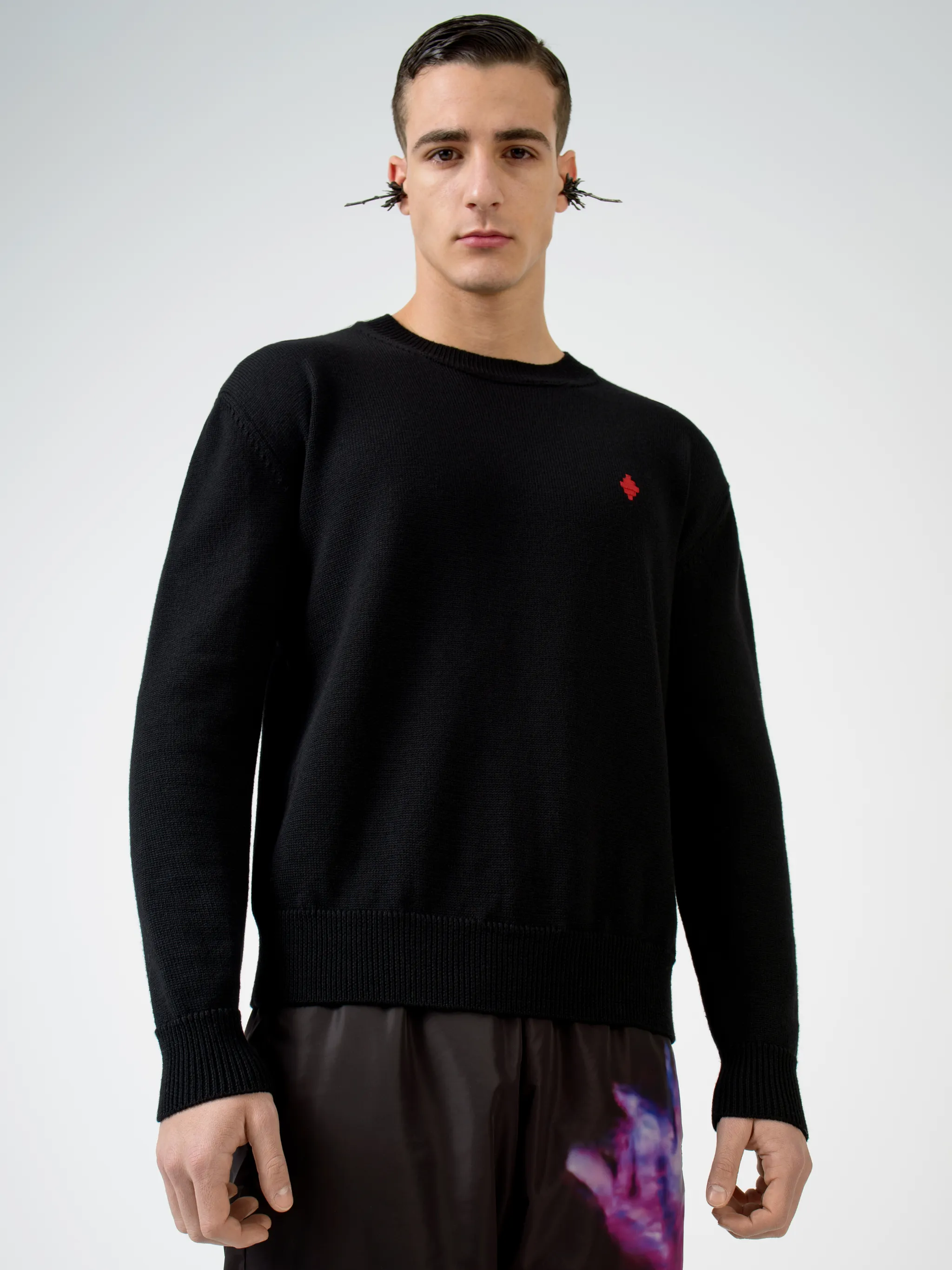 Black cotton Rural Cross crew-neck sweatshirt from Marcelo Burlon County of Milan featuring embroidered logo at the chest, appliqué detail, ribbed edge, crew neck, long sleeves and straight hem.