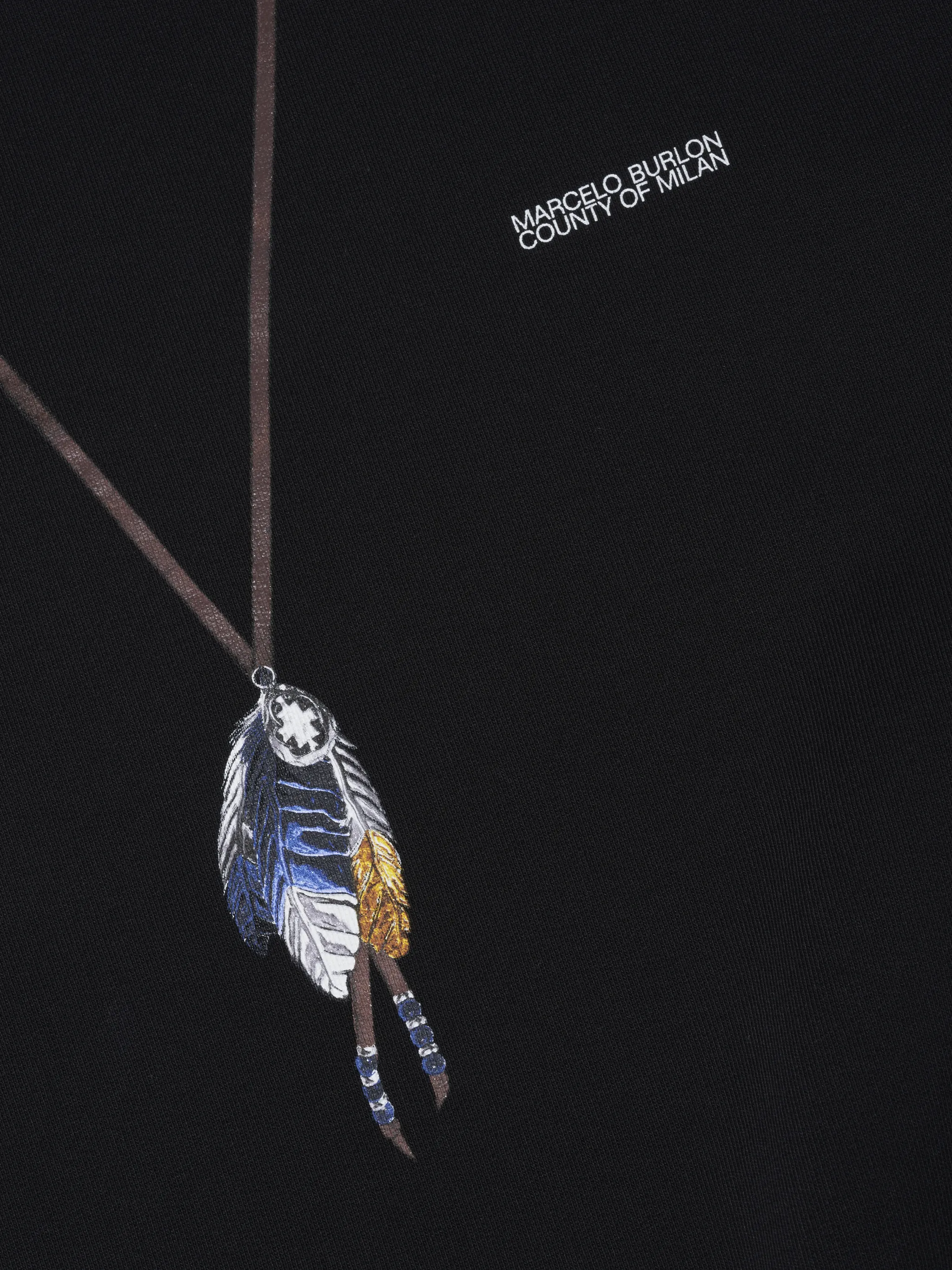 It's time to add to your sweatshirt collection. And this feather-print piece from Marcelo Burlon County of Milan is set to be the star of the show. Round of applause for the main event. Featuring a crew neck, a printed logo to the front, a graphic print and long sleeves.