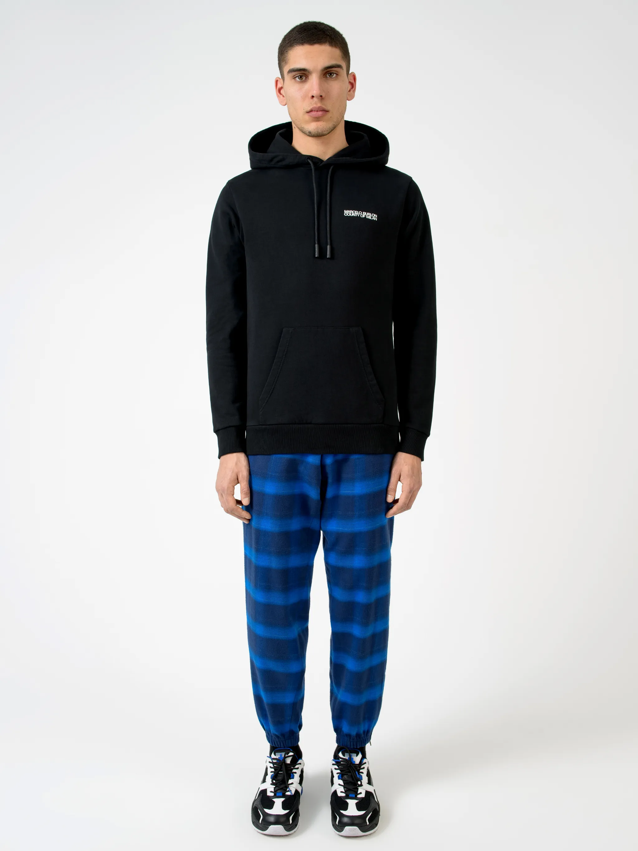 Black cotton Square Outline cotton hoodie from Marcelo Burlon County of Milan featuring logo print at the chest, graphic print to the rear, drawstring hood, long sleeves, front pouch pocket and straight hem.