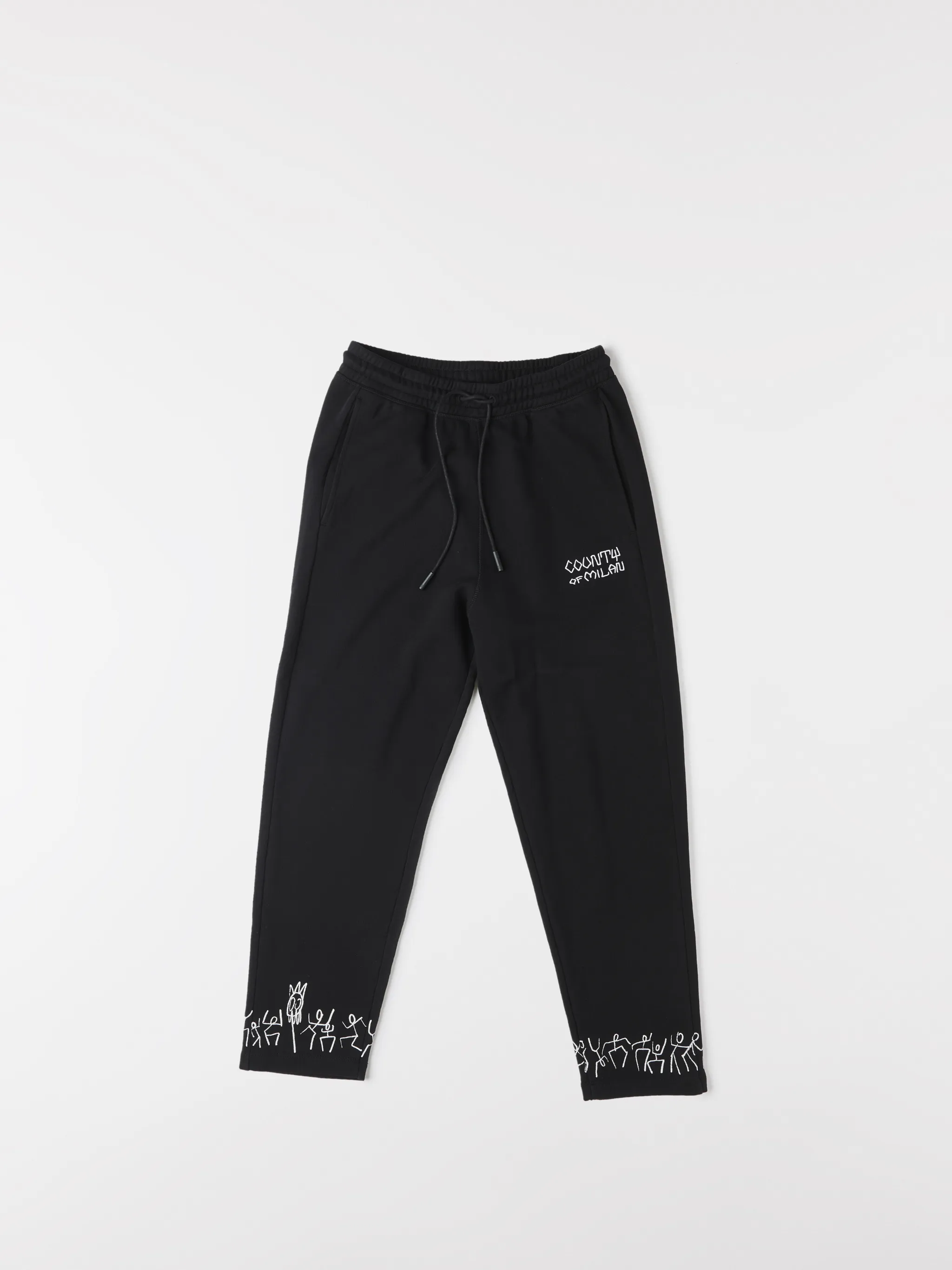 Comfort is key. These black cotton embroidered sweatpants from Marcelo Burlon County of Milan will ensure you look as good as you feel. That's Sunday's outfit sorted. Featuring an elasticated drawstring waist, side pockets, a tapered leg and an embroidered design.