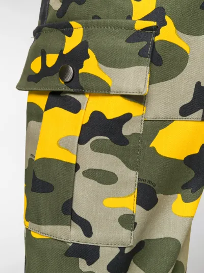 Miu Miu Pantaloni cargo mimetici verde | MODES
