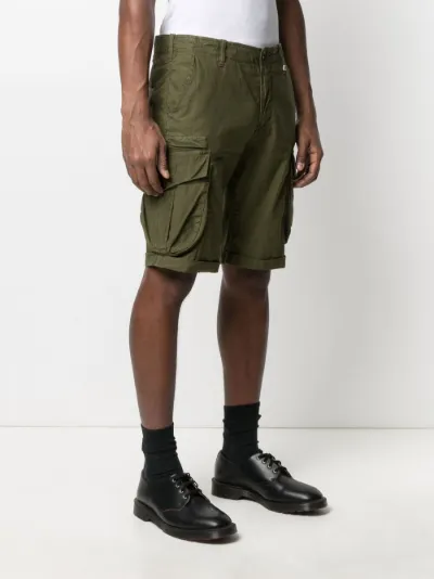 multi pocket cargo shorts