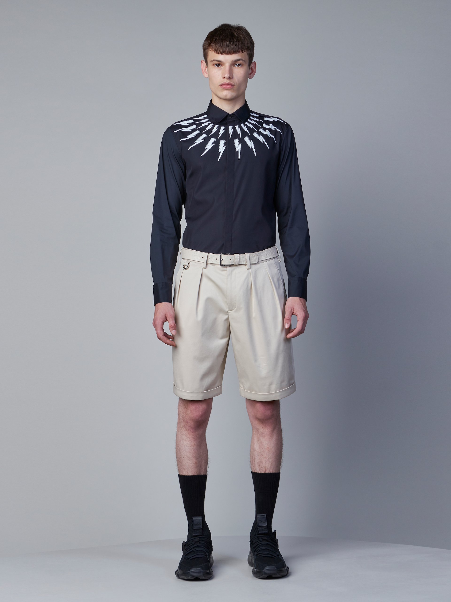 Minimalist Double Pleat Slim Naval Shorts