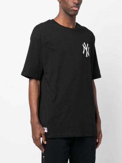 New era MLB New York Yankees Big Logo Oversized Short Sleeve T-Shirt Black