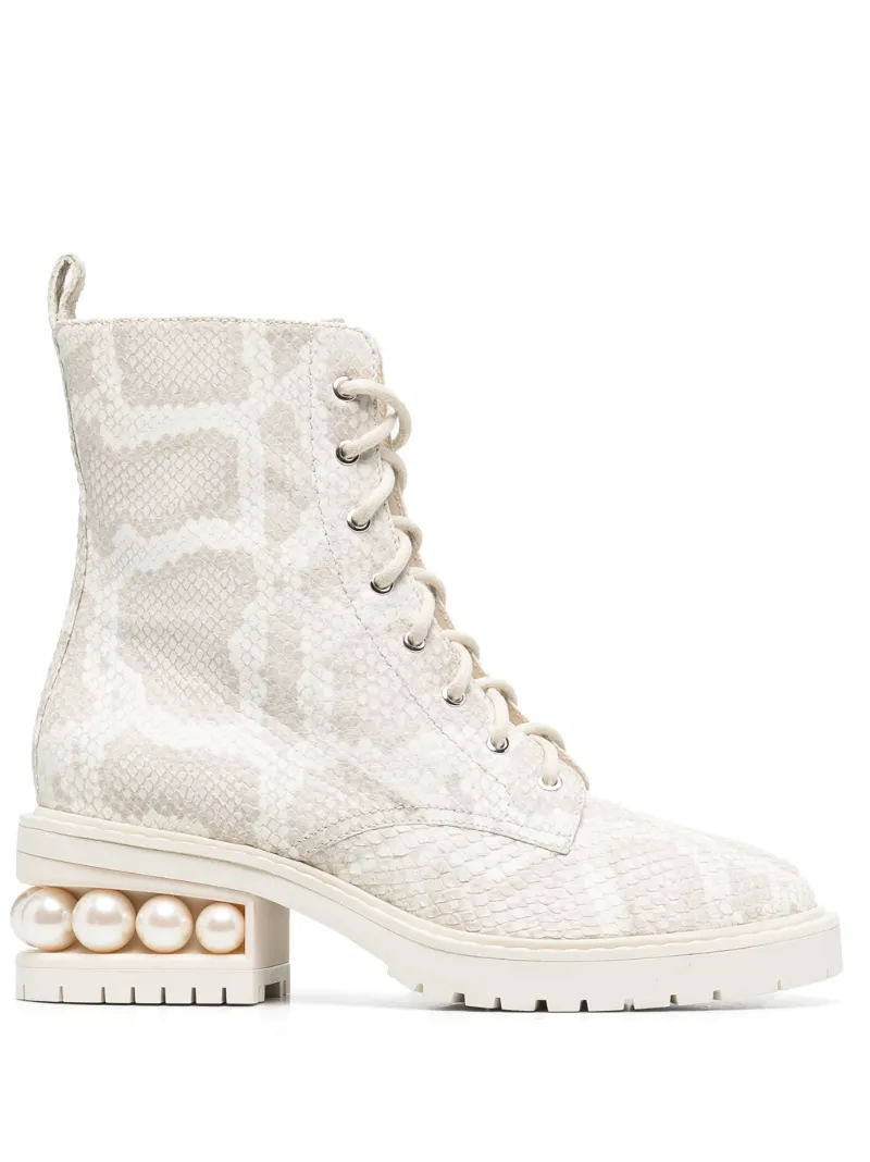 botines con efecto de piel de serpiente in neutro | Nicholas Kirkwood
