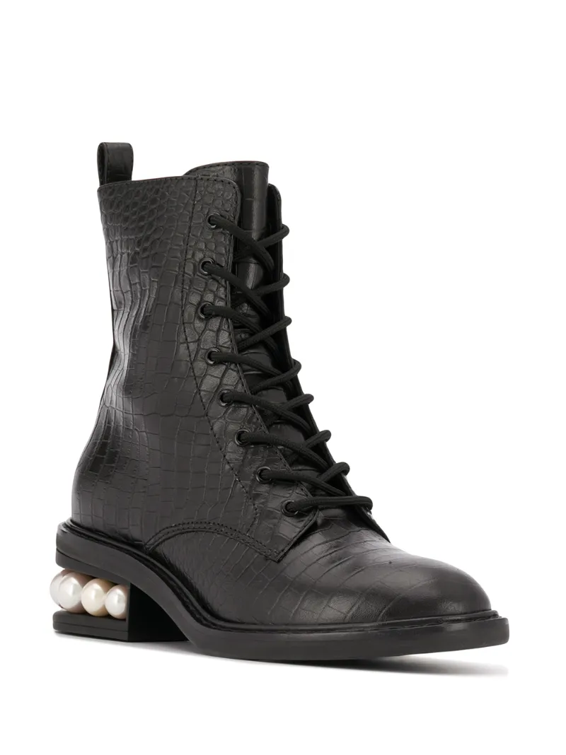 combat boots leather black