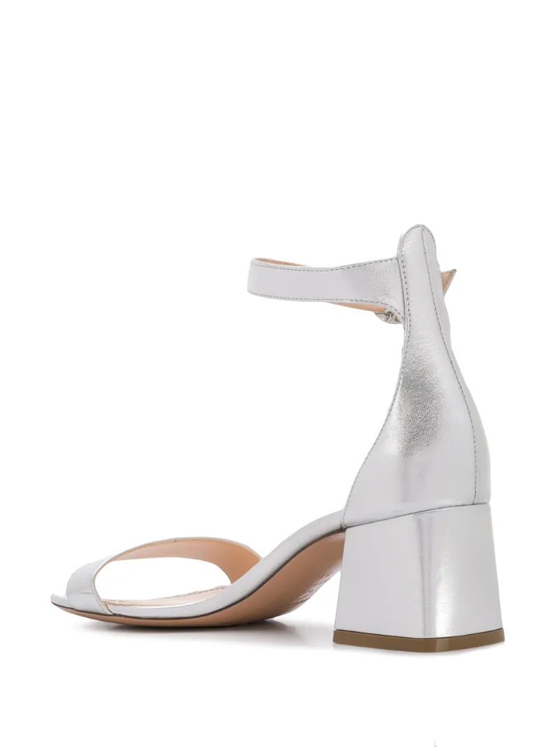 MIRI Sandal