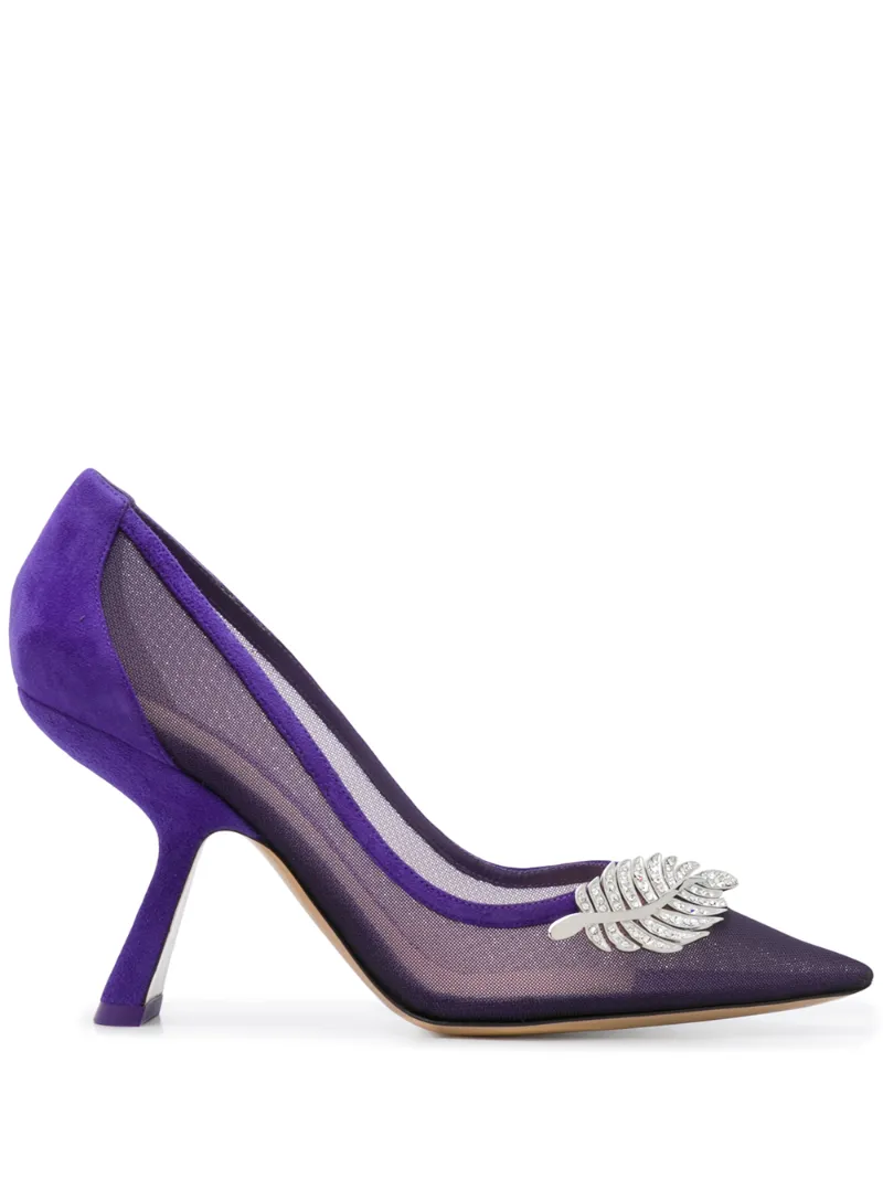 violet pumps