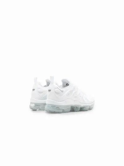 Triple white cheap vapormax plus