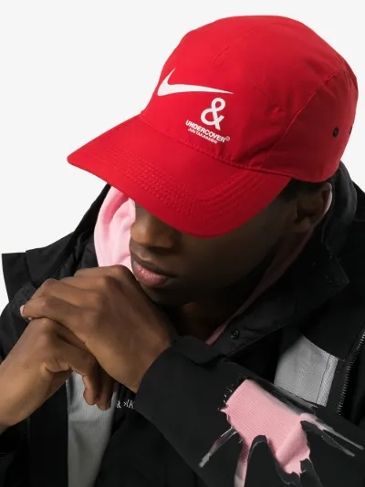 red cap nike