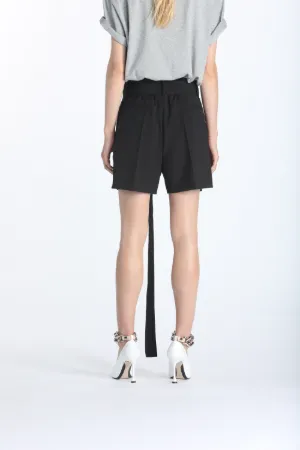 belted pleated shorts