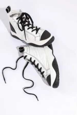 Bonnie Sneakers