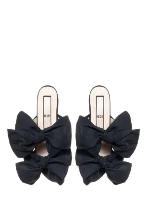 Bow-embellished sandals
