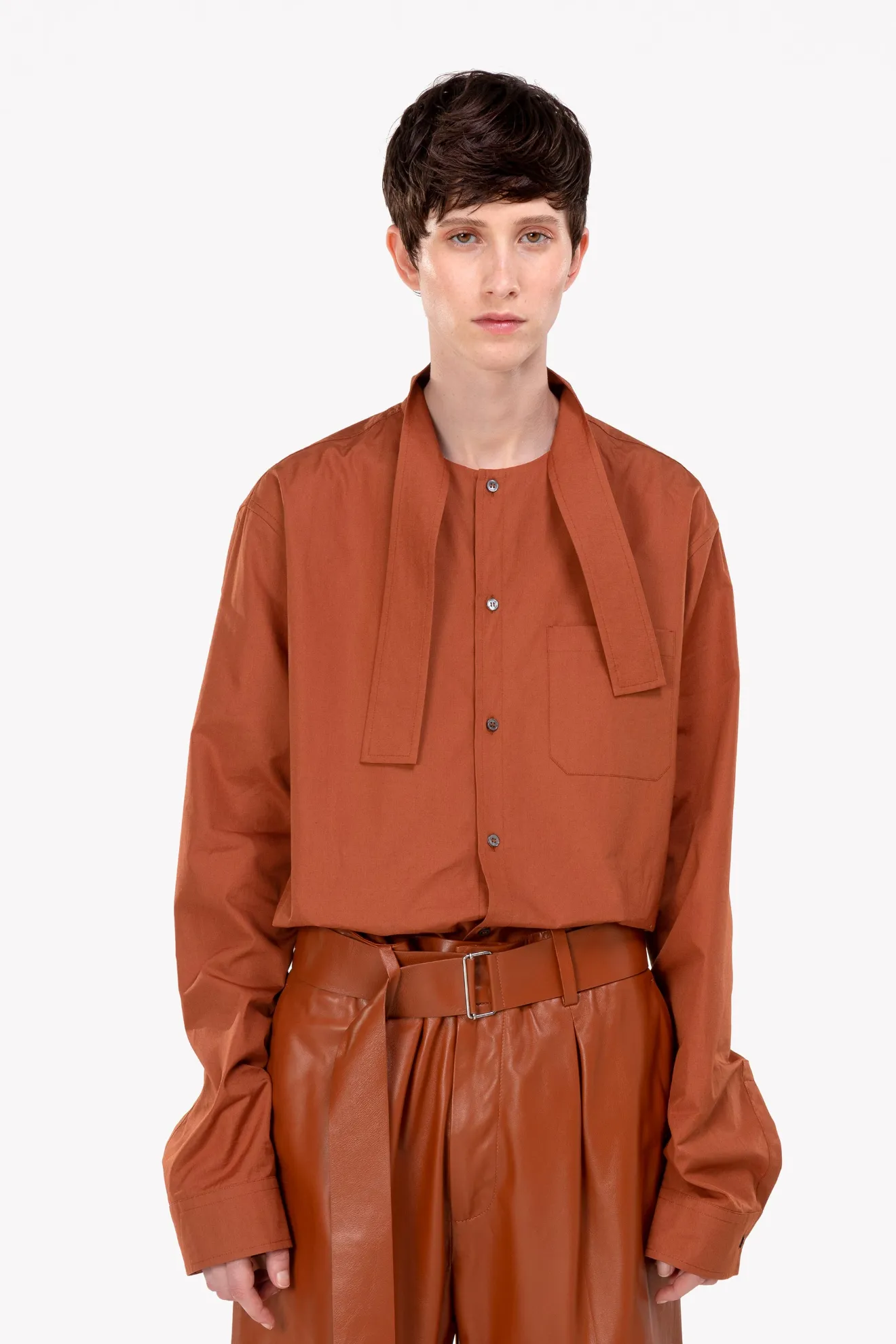 Camicia con colletto annodabile marrone N°21 Online Store Ufficiale