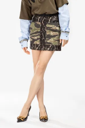 Camouflage Print-Pocket Lace Mini Skirt