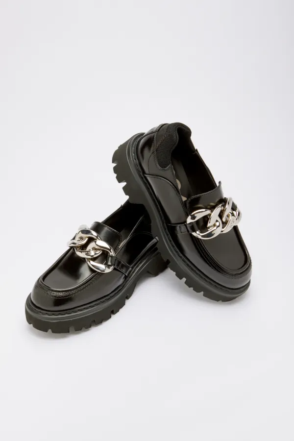 Chunky ChainEmbellished Loafers in black N°21 Official Online Store