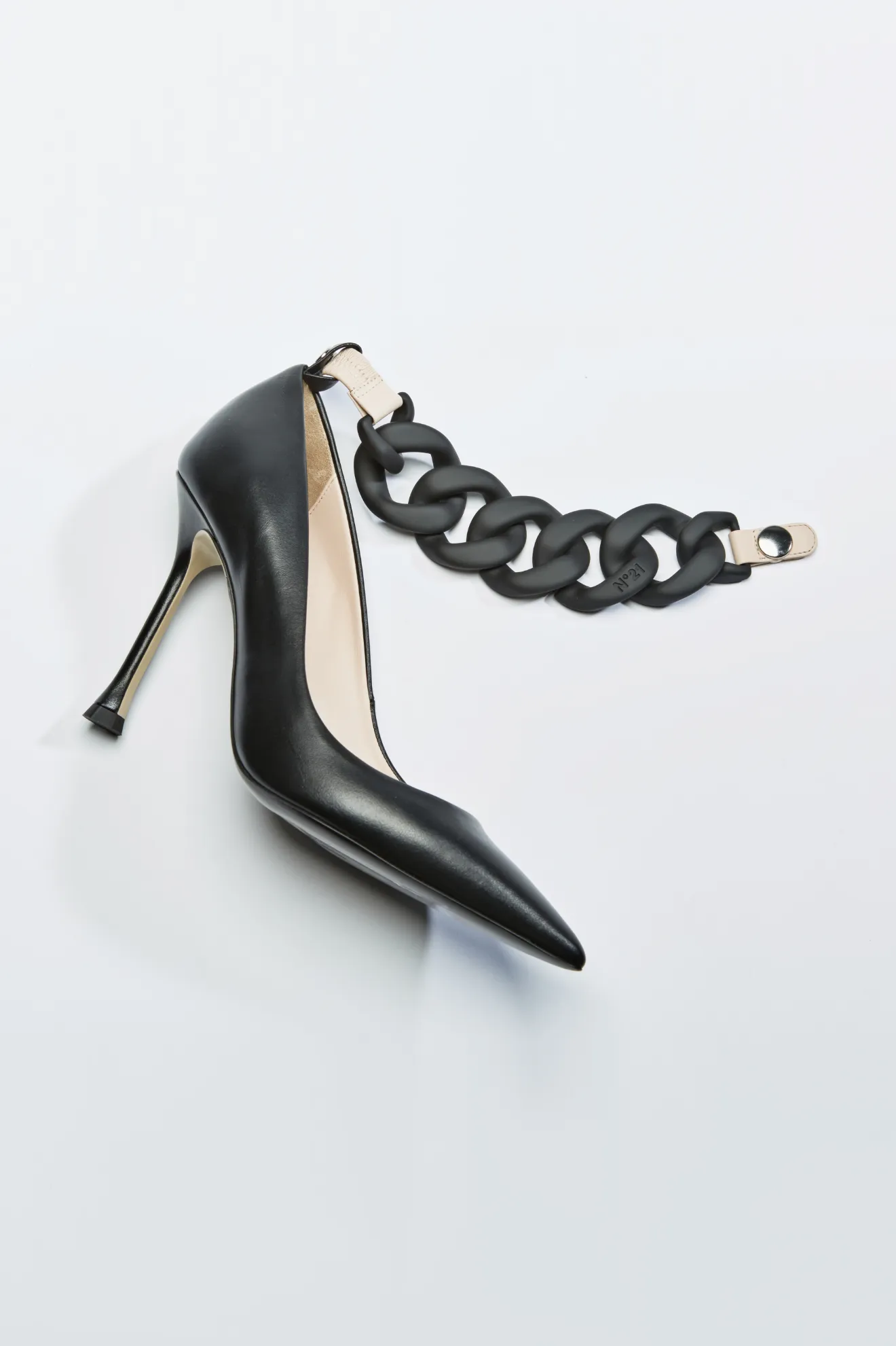 stretch mesh chain pump