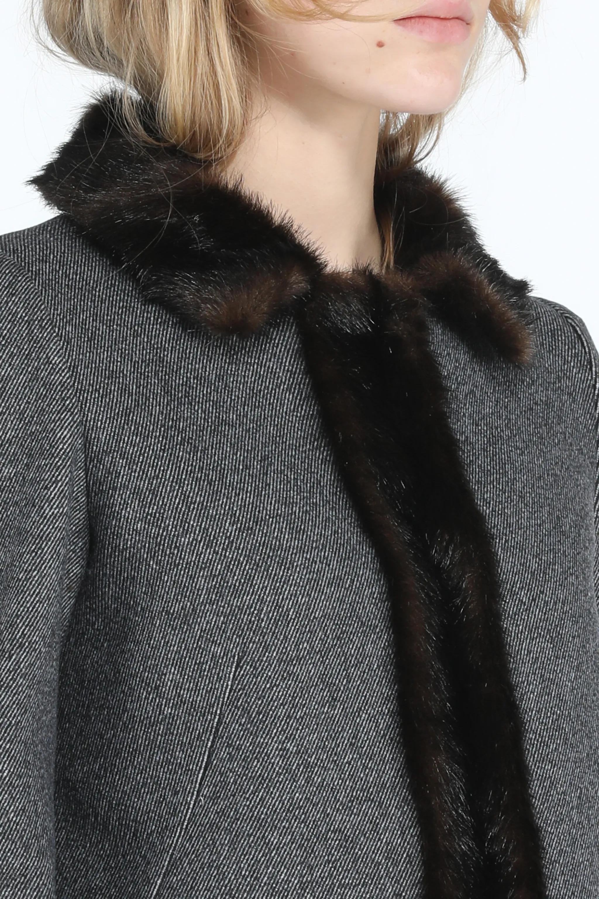 Faux FurTrim Herringbone Coat in grey N°21 Official Online Store