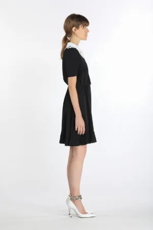lace-collar short-sleeve dress