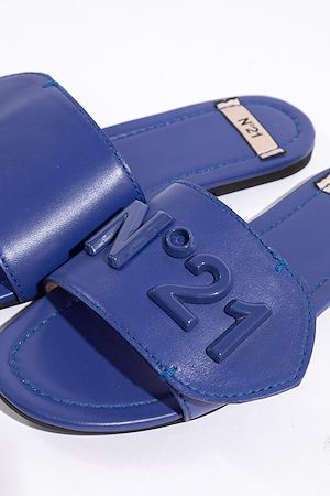 Logo Slides