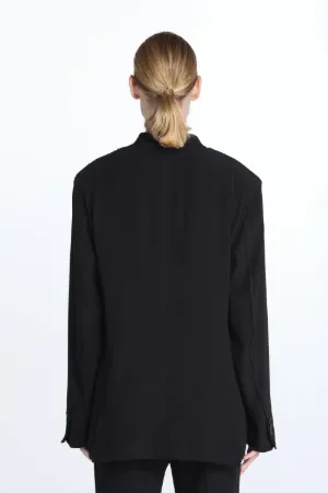 peaked lapels double-breasted blazer