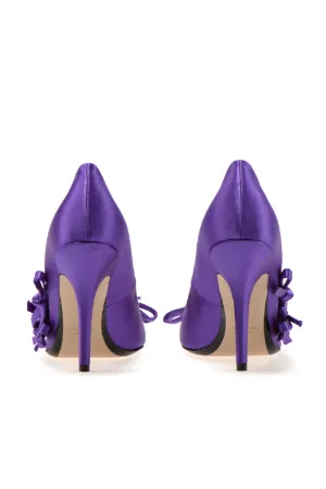 satin bow-embellished pumps