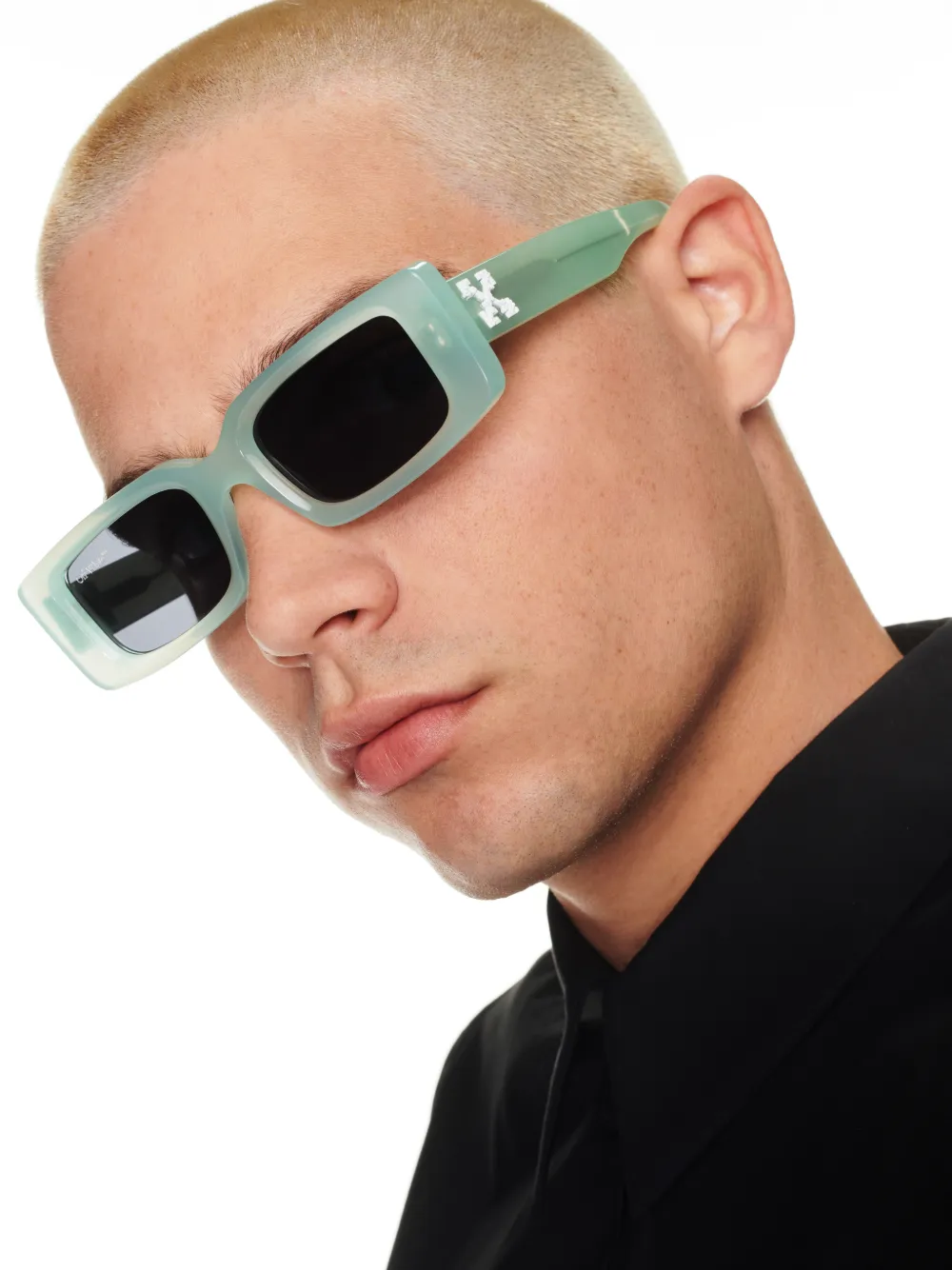 Arthur Sunglasses in blue | Off-White™ Official US