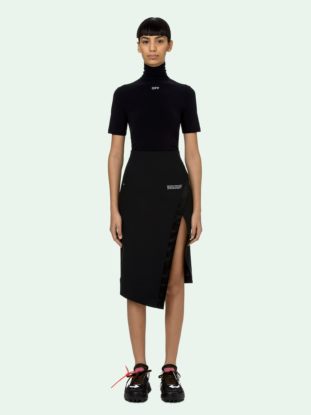 BLACK SPLIT SKIRT primary image