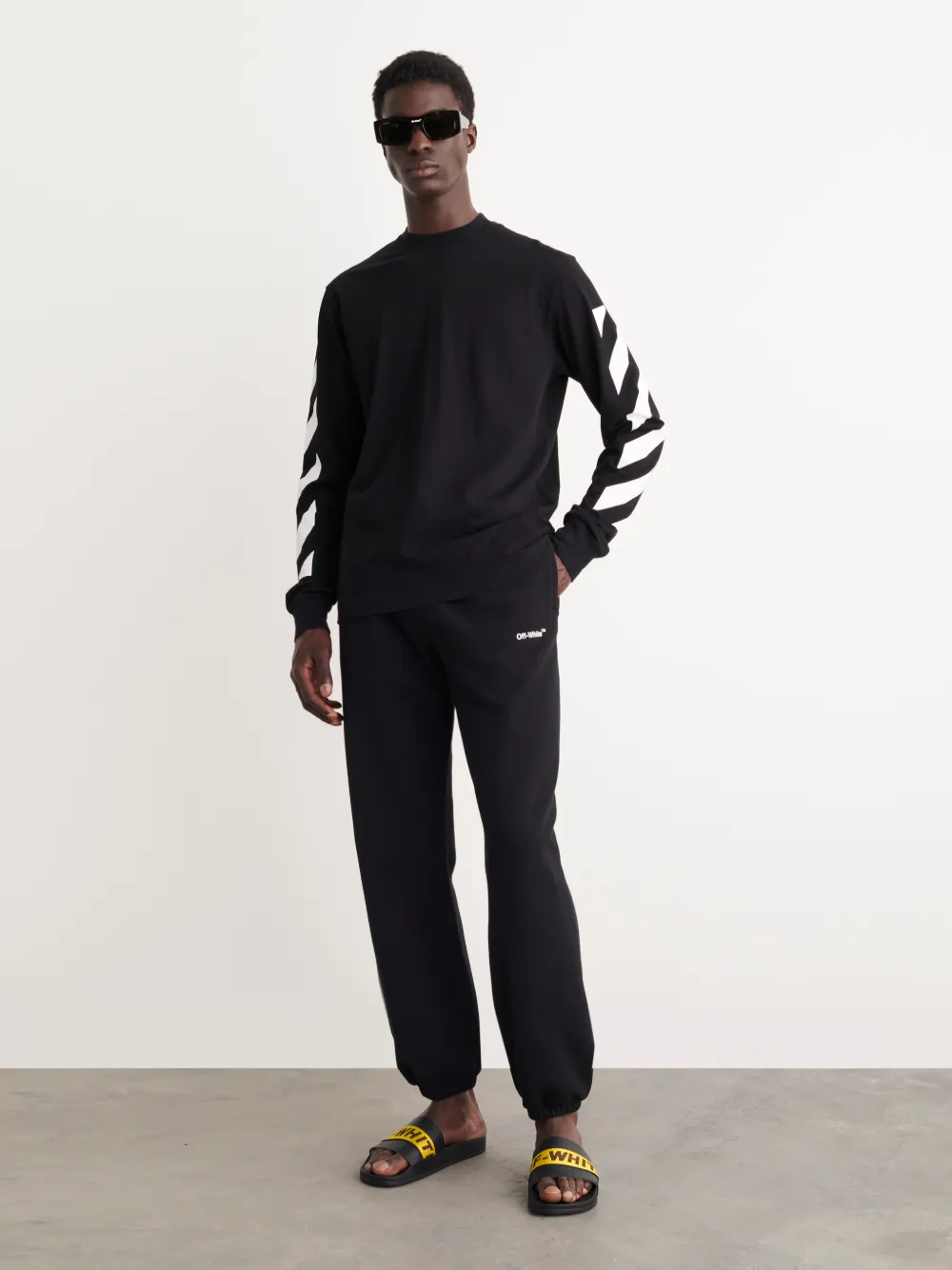DIAG ARROW SKATE L/S TEE in black | Off-White™ Official ES