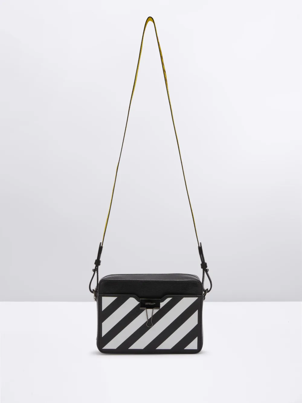 DIAG FLAP BAG in black Off White Official CA