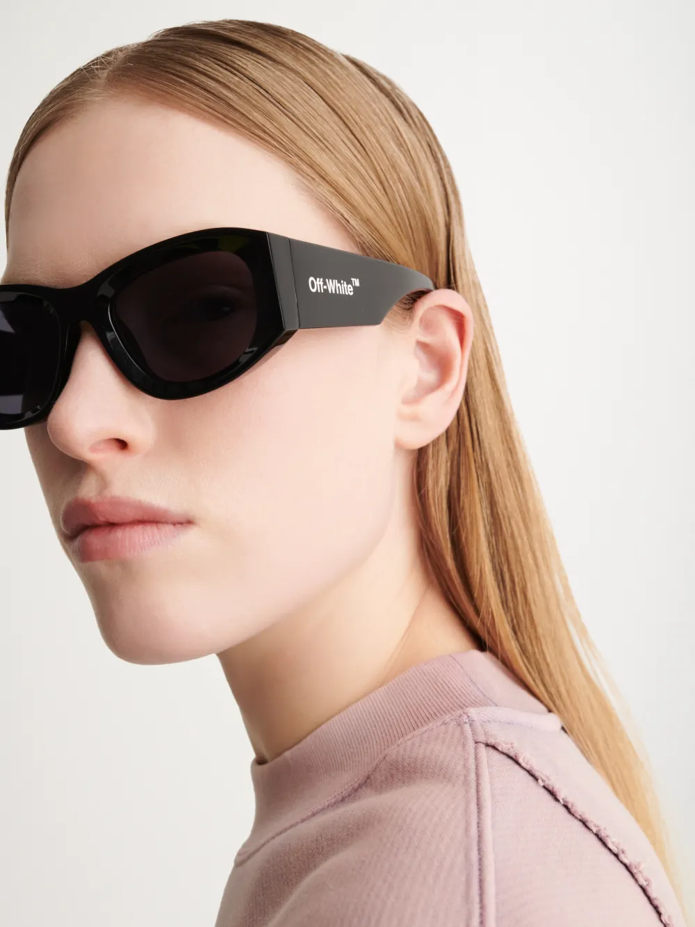Joan oval-frame sunglasses in grey | Off-White™ Official US 