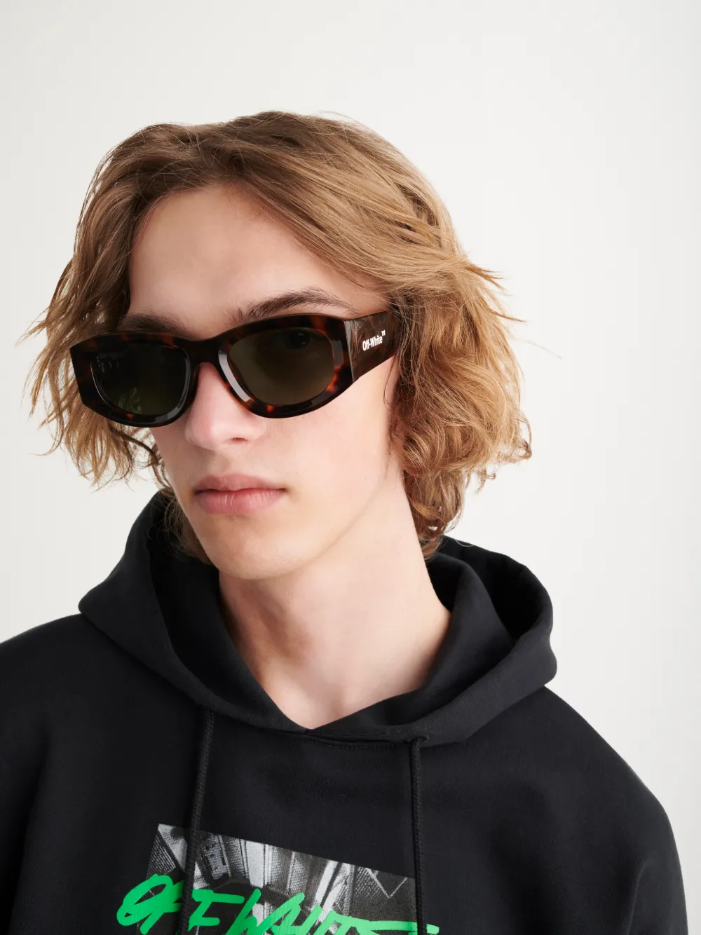 Joan square-frame sunglasses in green | Off-White™ Official US Joan square-frame sunglasses in green | Off-White™ Official US