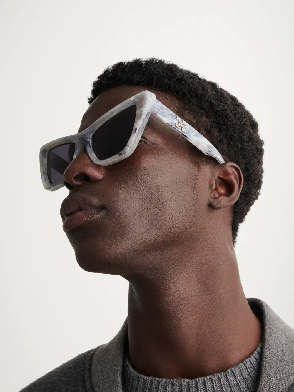 Sonnenbrille mit Cat Eye Gestell Off White Offizielle Website