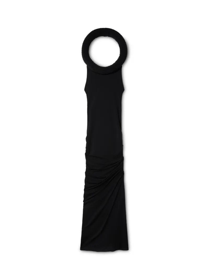 Langes Kleid mit schlauchförmigem Ausschnitt