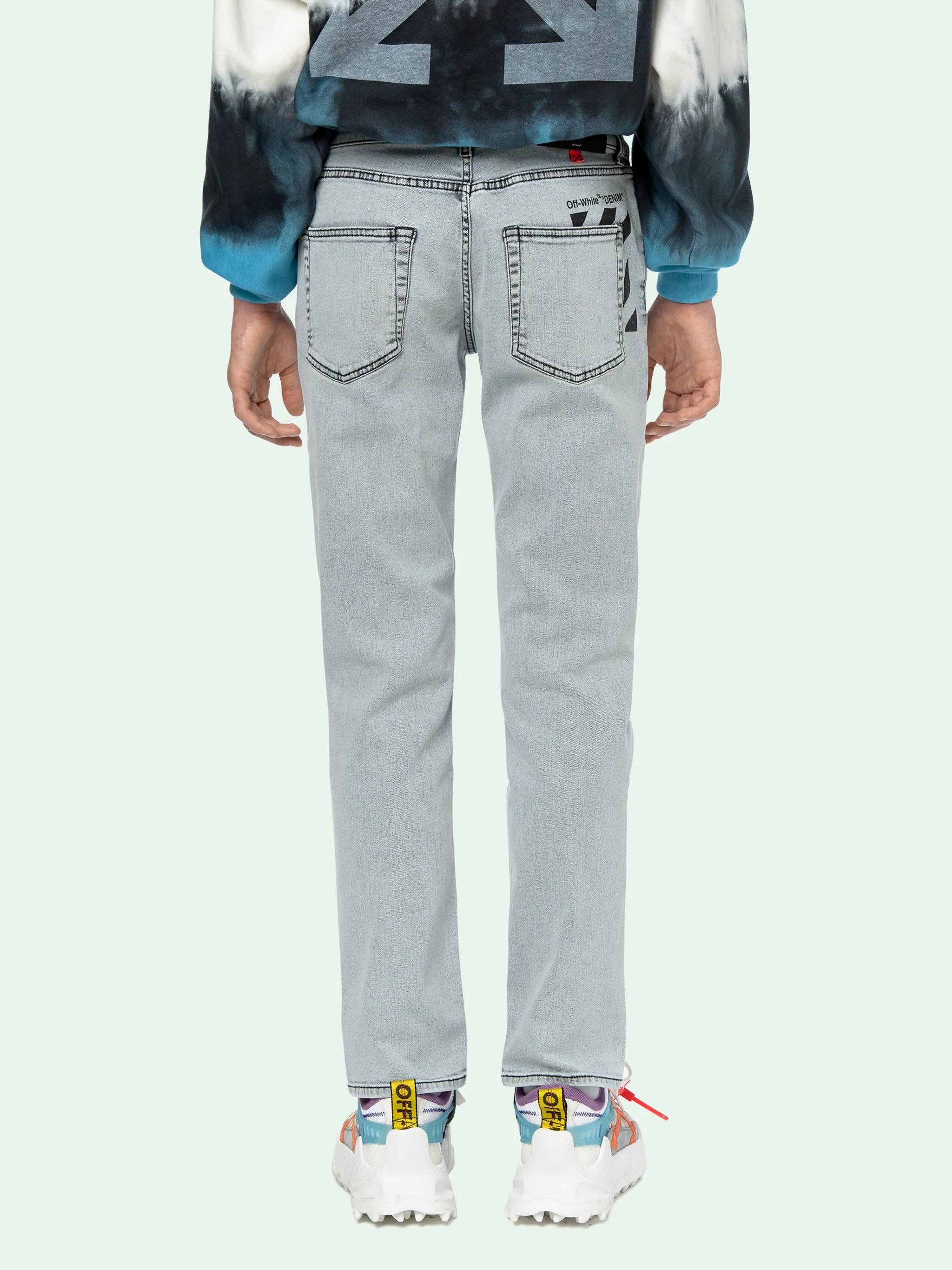 light gray skinny jeans