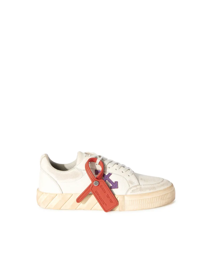 Low Vulkanisierte Distressed Sneaker