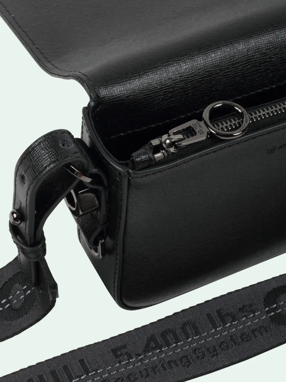 MINI BINDER CLIP BAG in black | Off-White™ Official US