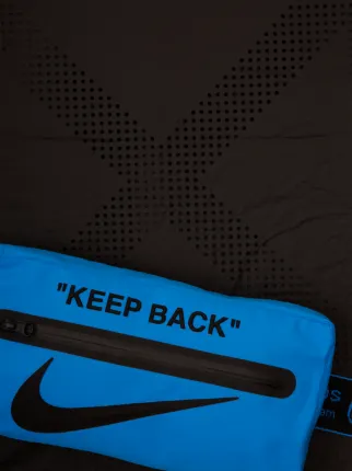 Keep back off sales white nike fanny pack