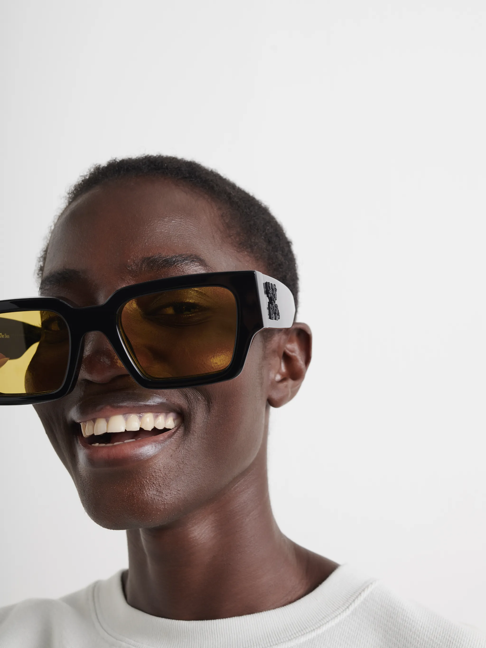 تاسع حيوانات أليفة تعاطف، عطف occhiali off white - sayasouthex.com