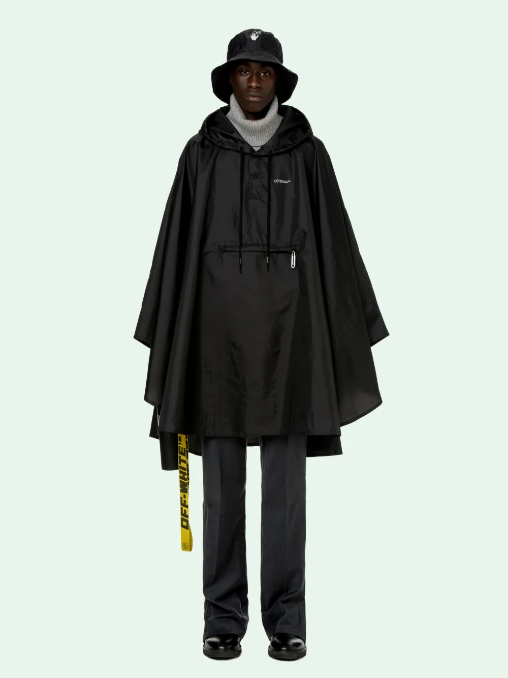 PACKABLE RAINCOAT 