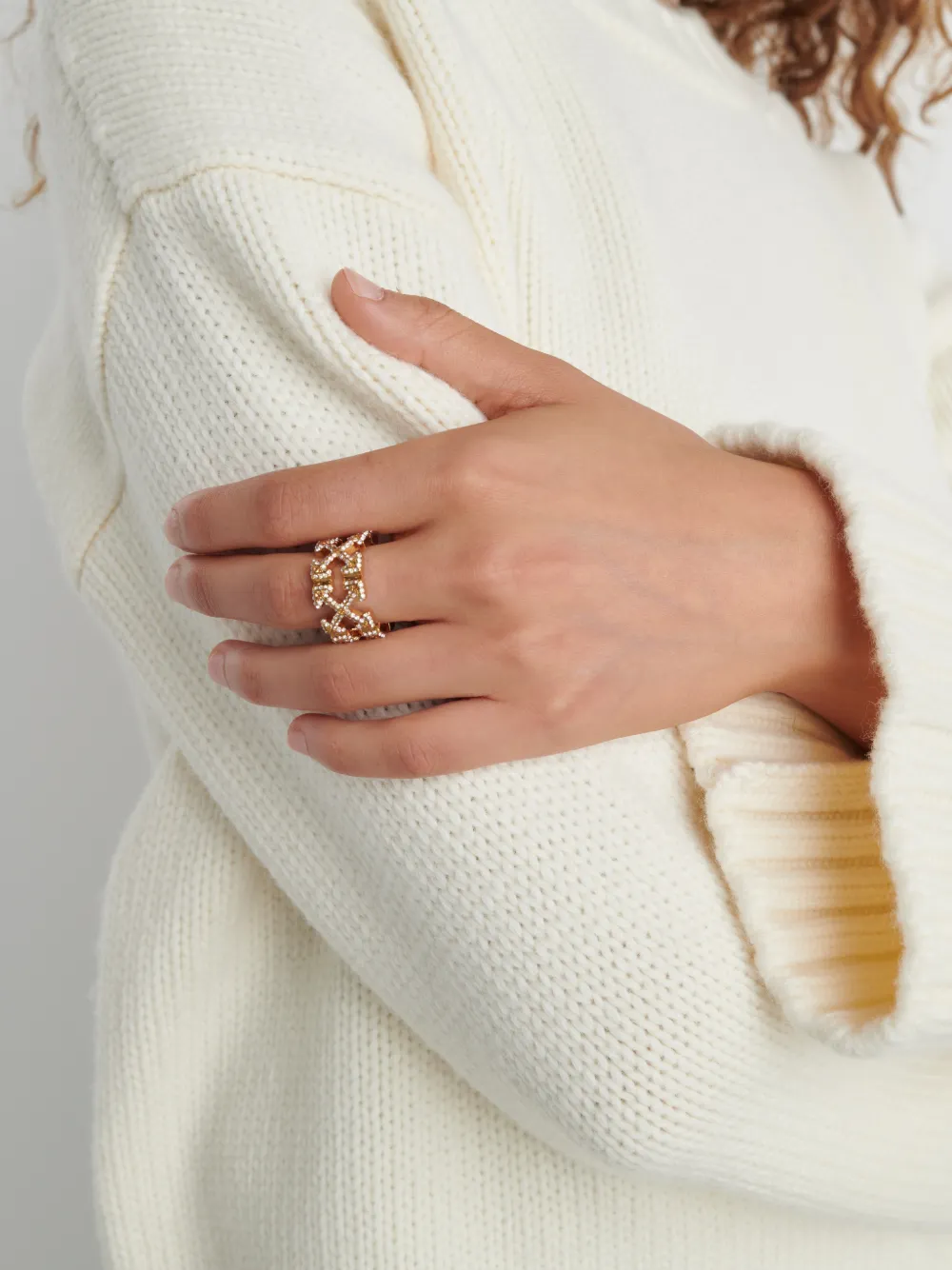 PAVE' MULTI ARROW RING