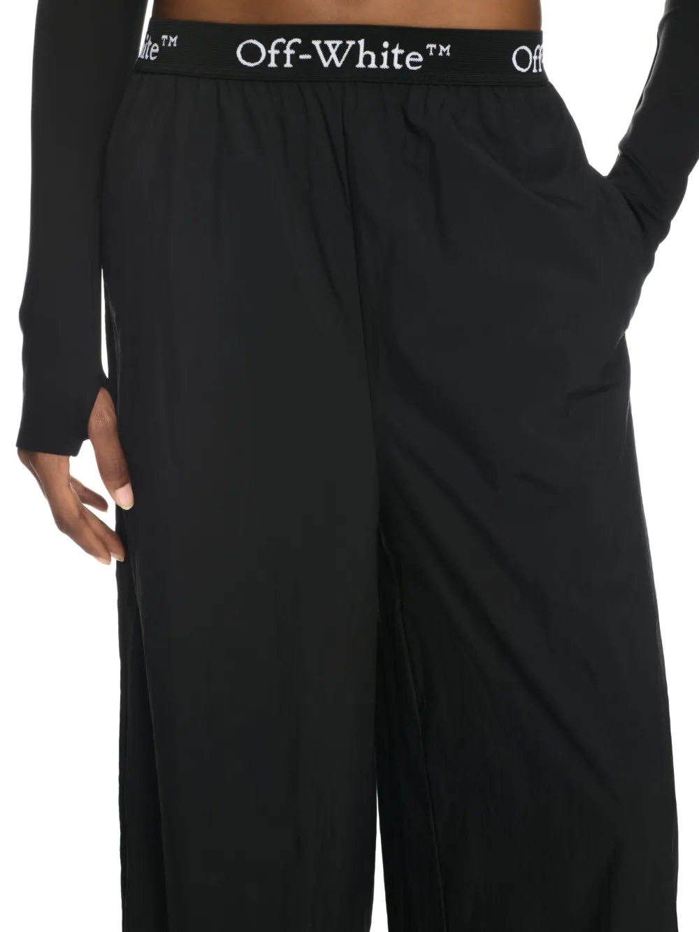 SCHWARZE NYLON-HOSE MIT LOGO-BAND