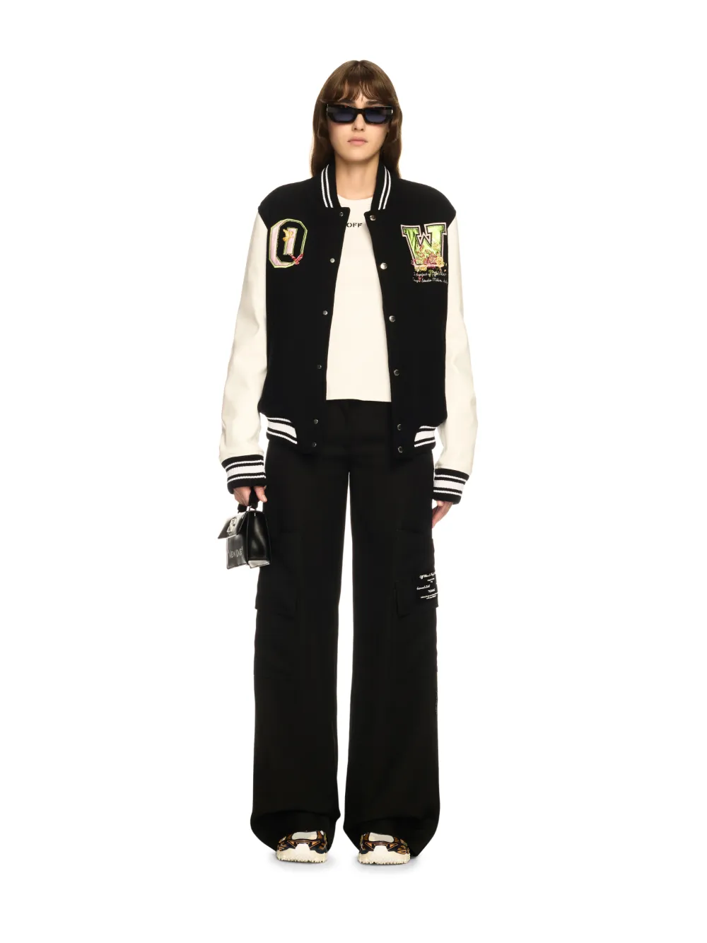 Schwarzer Collegejacke mit Blumen
