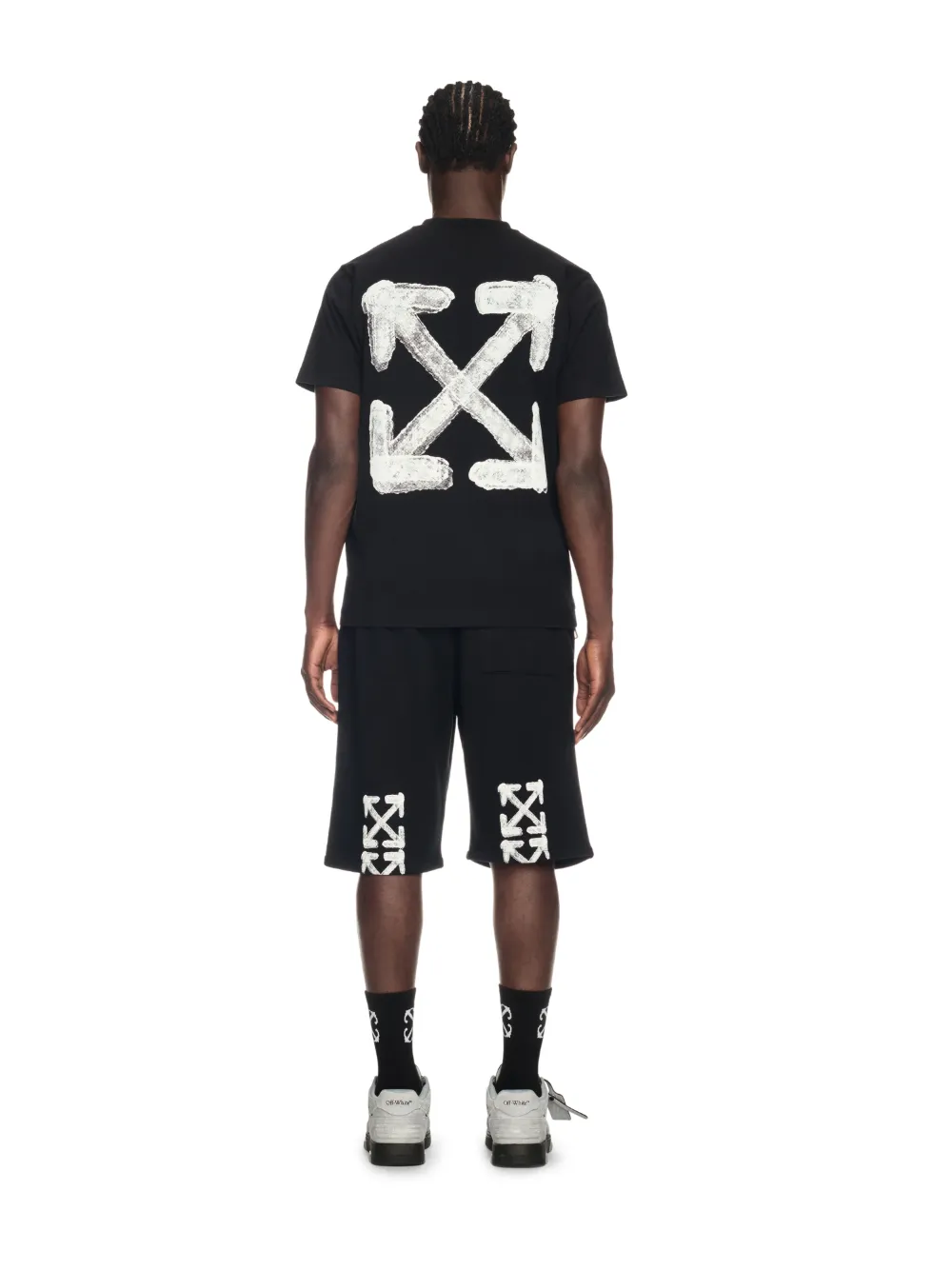 Schwarzes T-Shirt mit gesprühtem Pfeil-Motiv