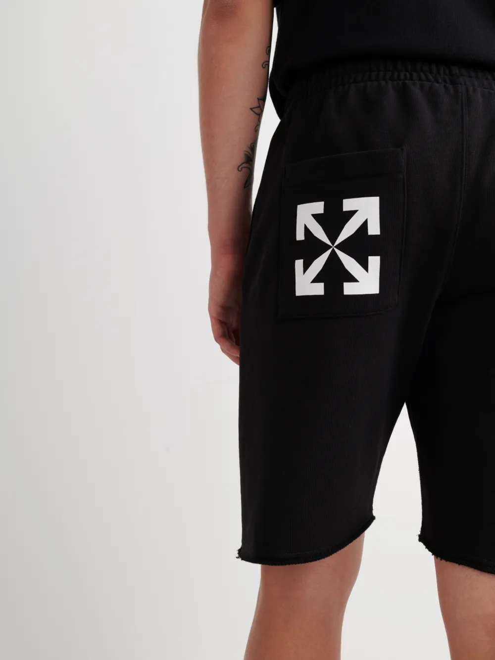 SINGLE ARROW PKT SWEATSHORTS