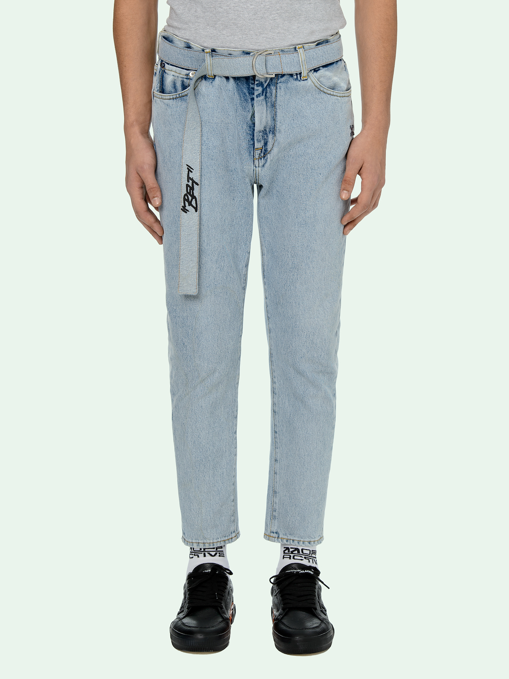 SLIM LOW CROTCH JEANS secondary image