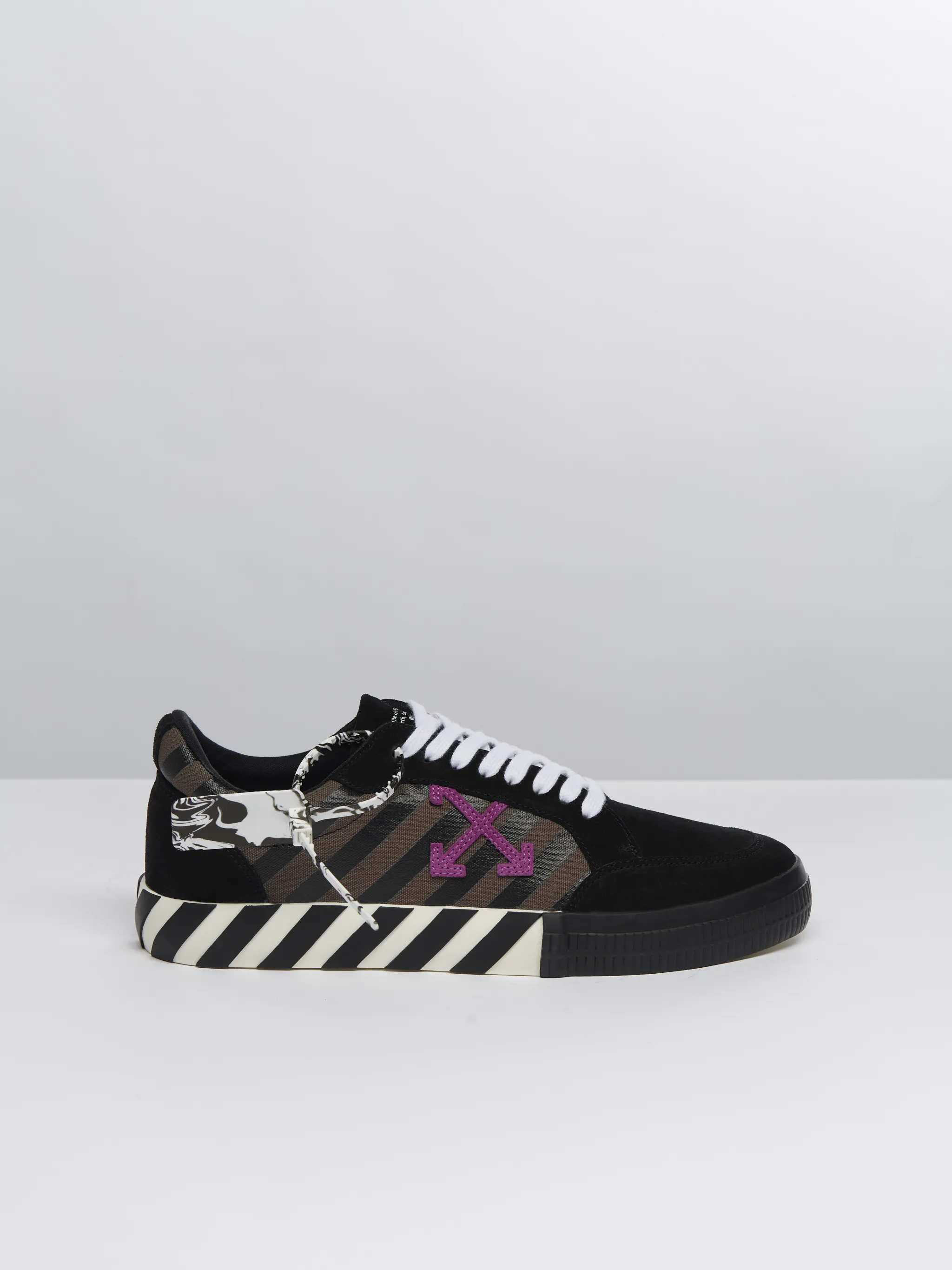 Scarpe da ginnastica Off-white in Scamosciato Nero taglia 42 EU - 23217882